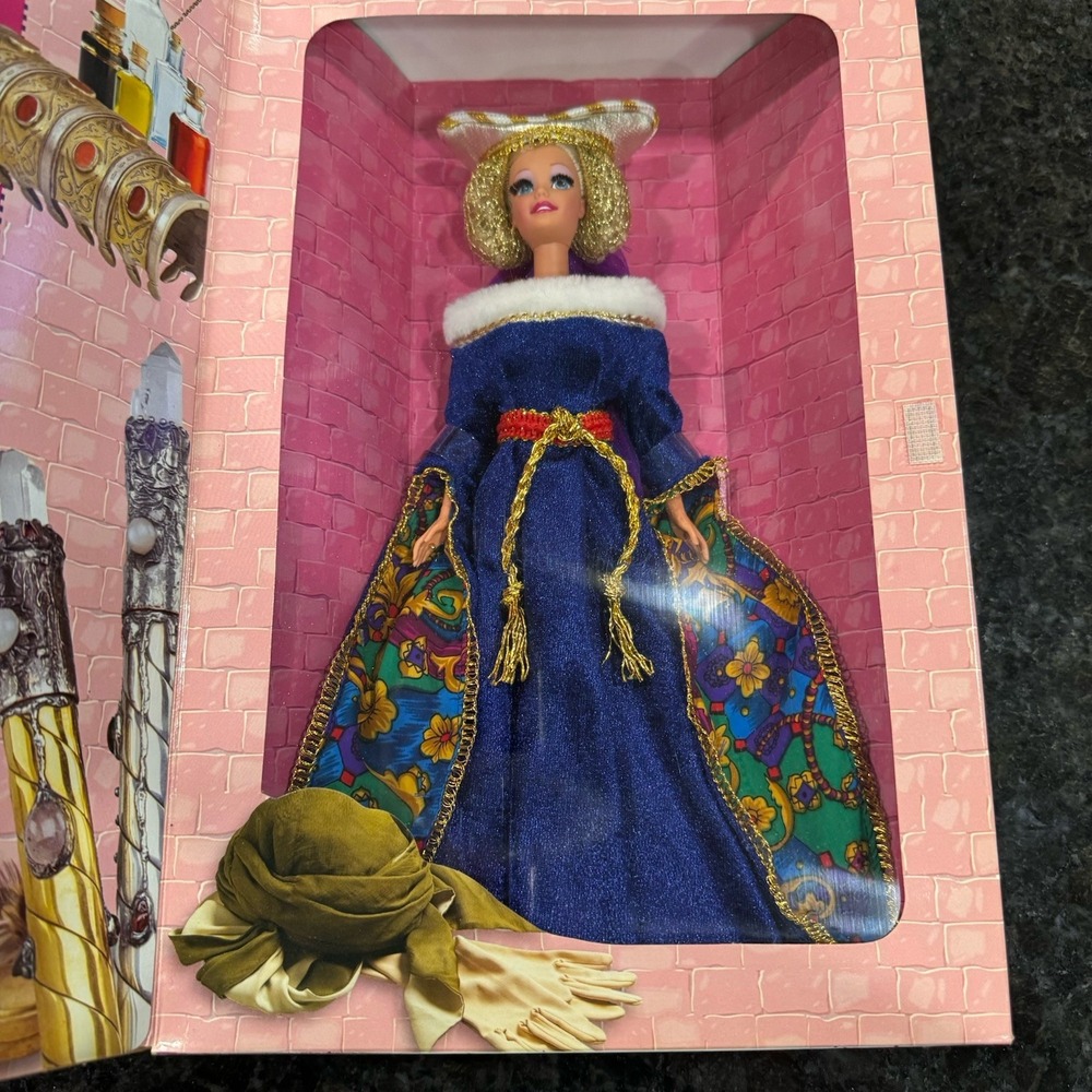 Medieval Lady Barbie Doll The Great Eras Collection 1994 Mattel 12791